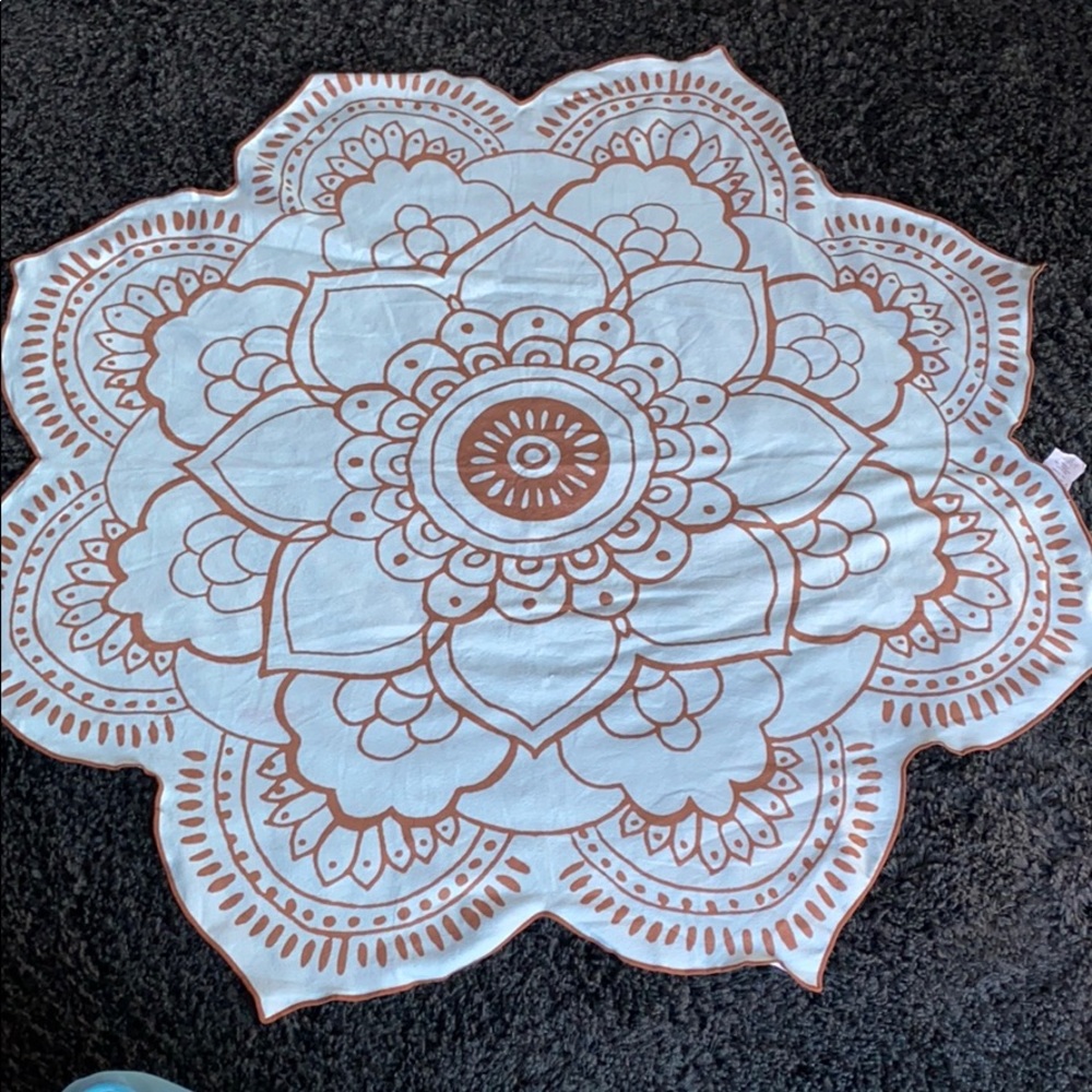 Vix Paula Hermanny Lotus Towel